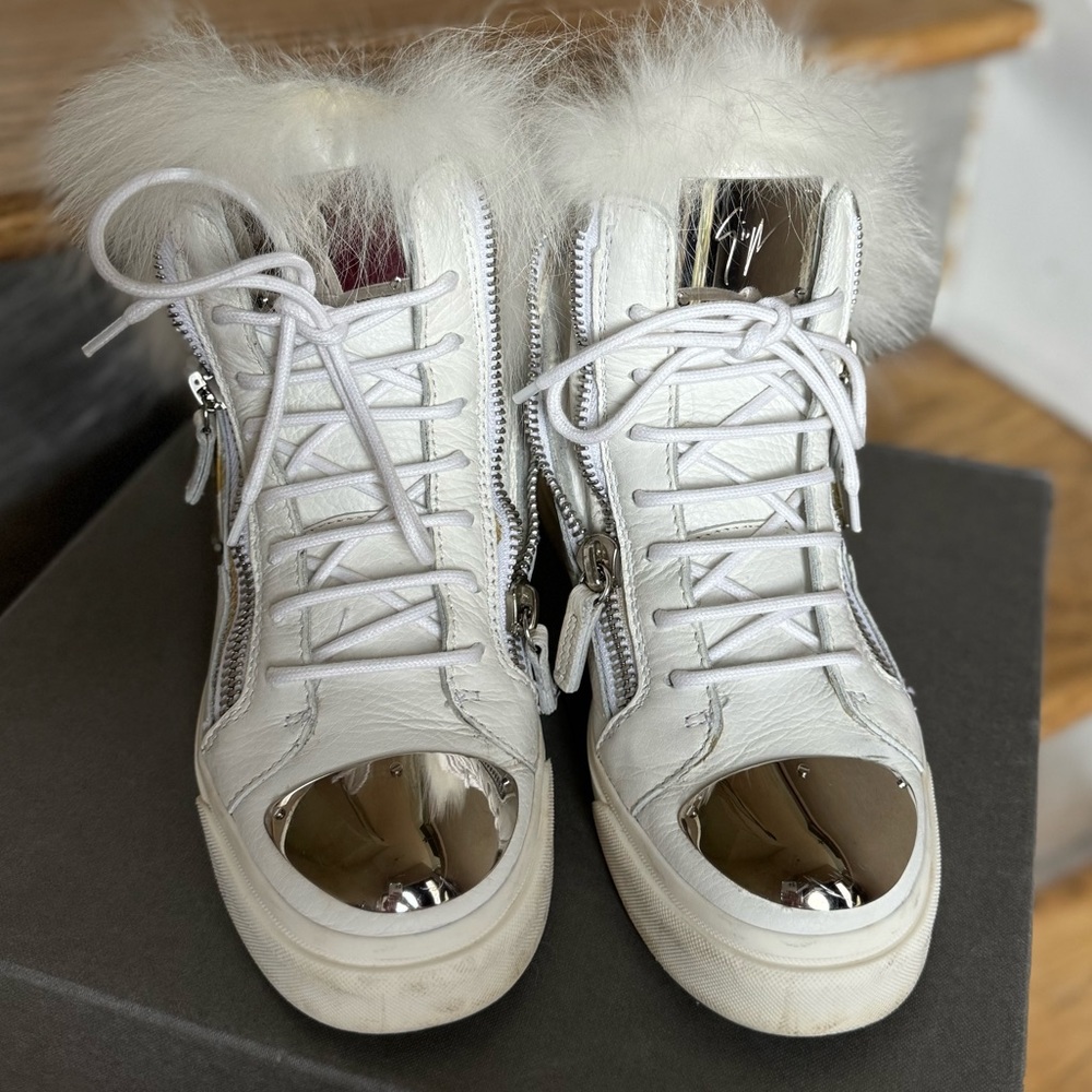 Giuseppe Zanotti sneakers, size US36, Leather with Rabbit fur, pre-owned